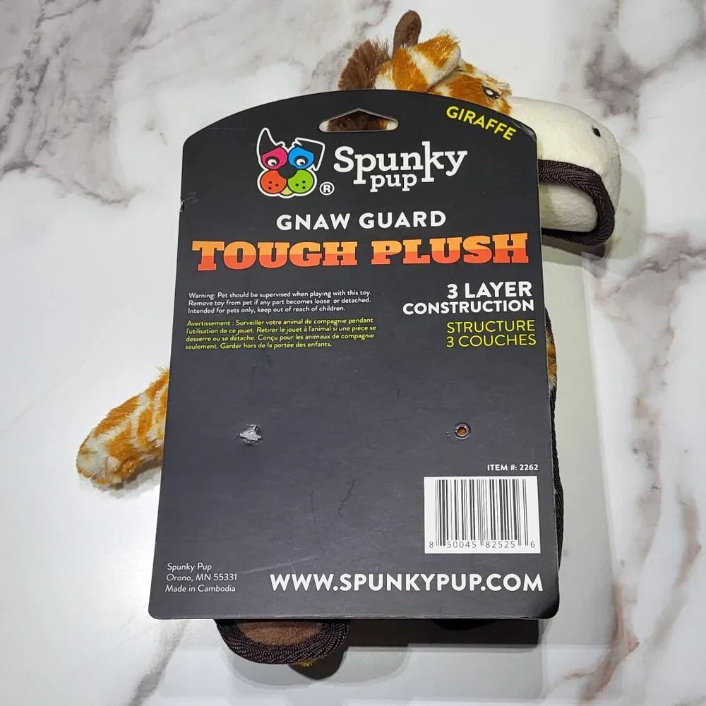 Spunky Pup NWT Gnaw Guard Triple Stitch Tough Giraffe Squeaky Plush Dog Toy